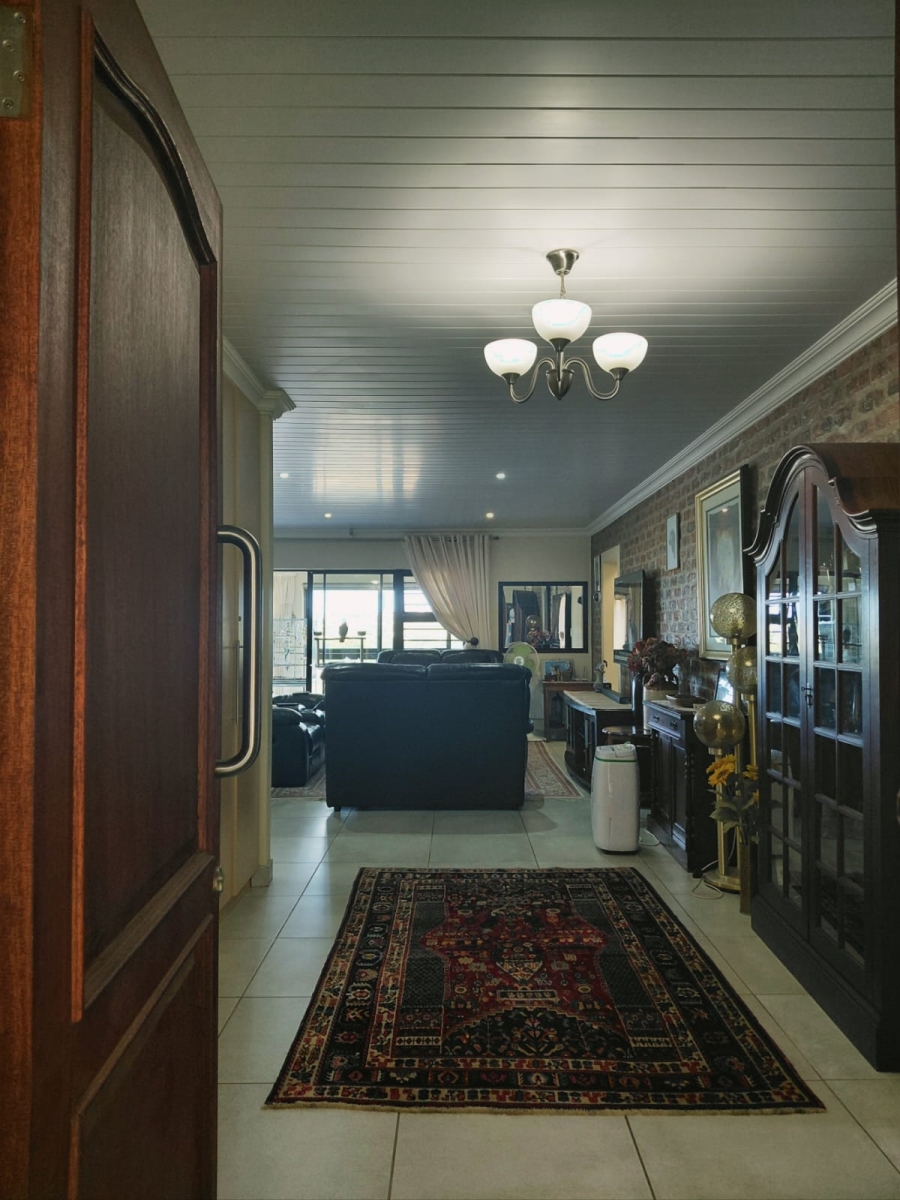 3 Bedroom Property for Sale in Stilbaai Wes Western Cape